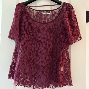 Beautiful cranberry top, XS. Never worn
